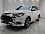 Фото 1 - Mitsubishi Outlander