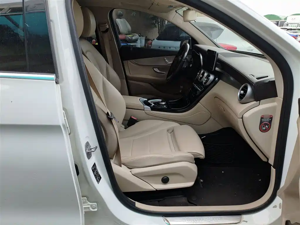 Mercedes-Benz GLC 2017 GLC 200 4MATIC фото 24