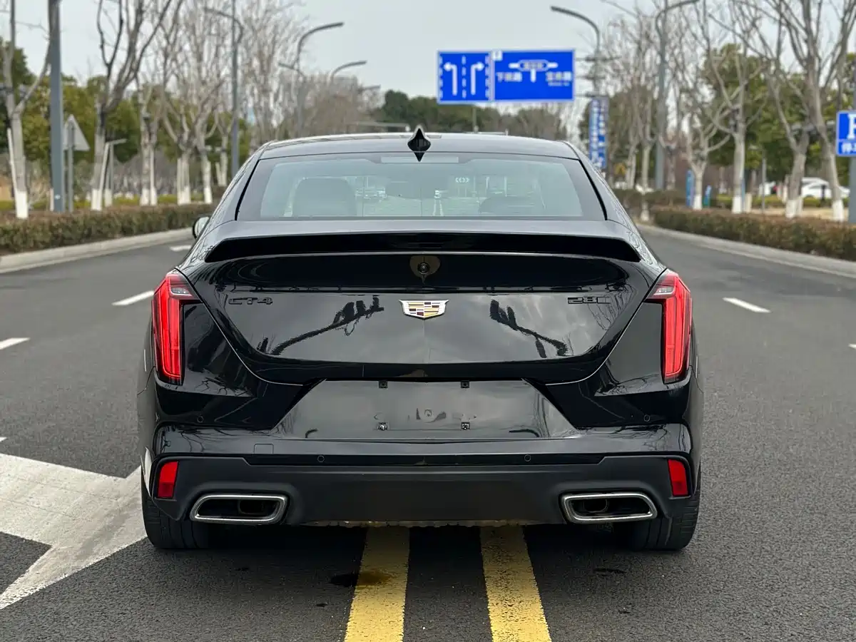 CADILLAC CT4