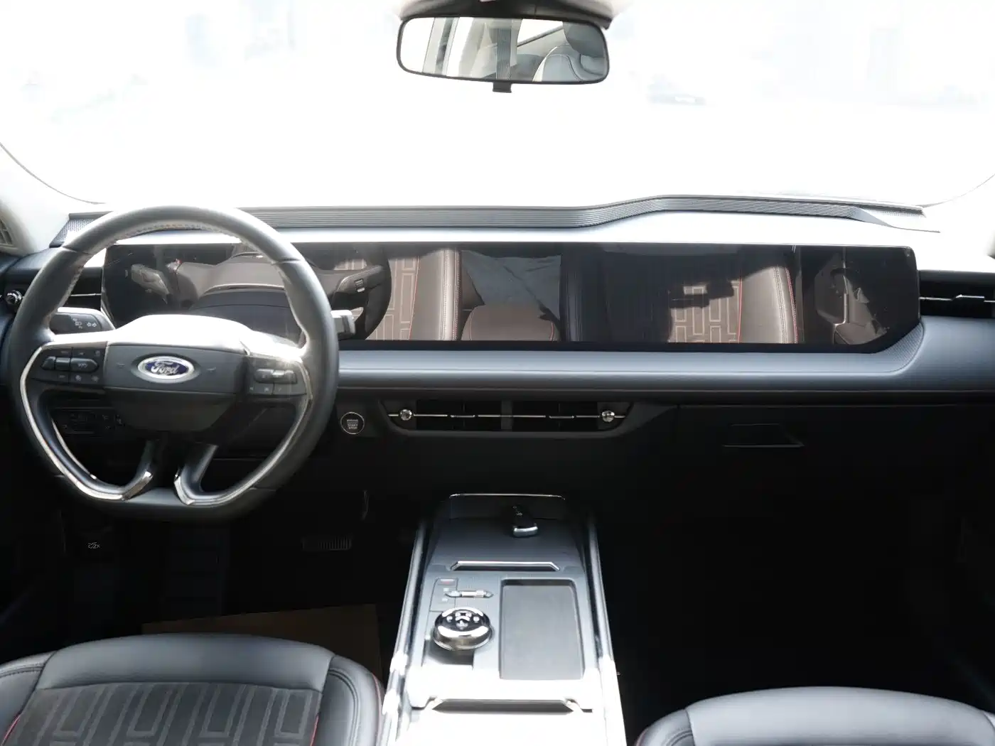 Ford Mondeo 2024 2023 EcoBoost 245 Luxury