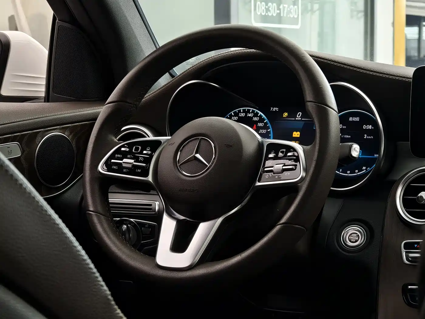 Mercedes-Benz GLC 2020 Facelift GLC 260 L 4MATIC Luxury фото 7