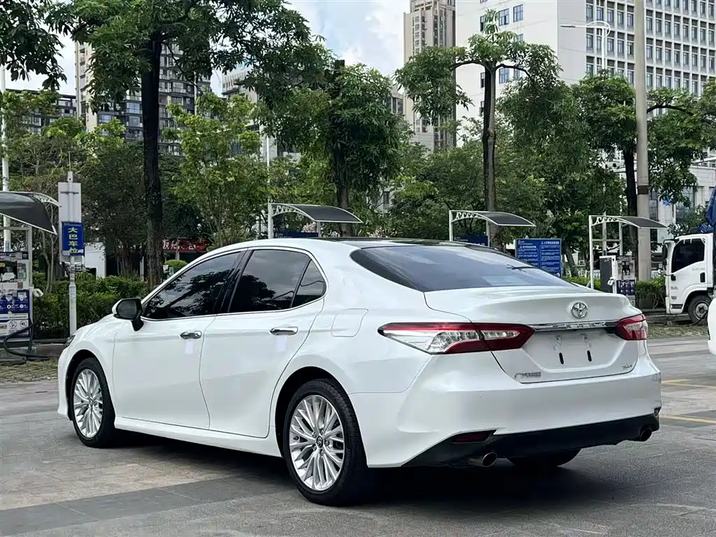 Toyota Camry 2019 2.5G Luxury Edition China VI фото 7