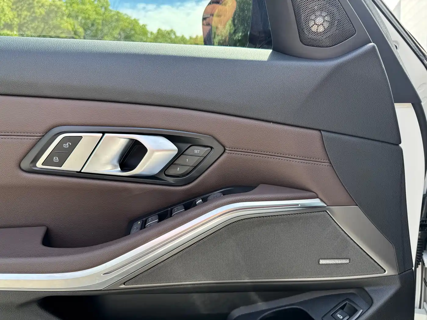 BMW 3 Series 2023 325Li M Sport Black Night Package фото 4