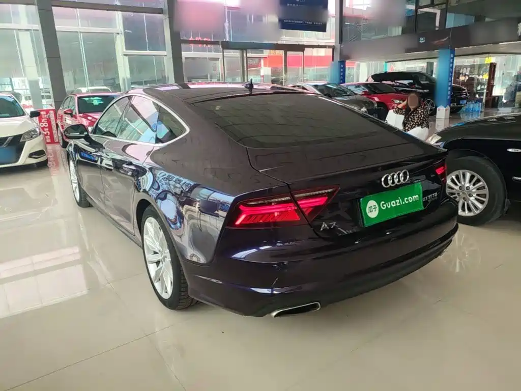 Фото 5 - Audi A7