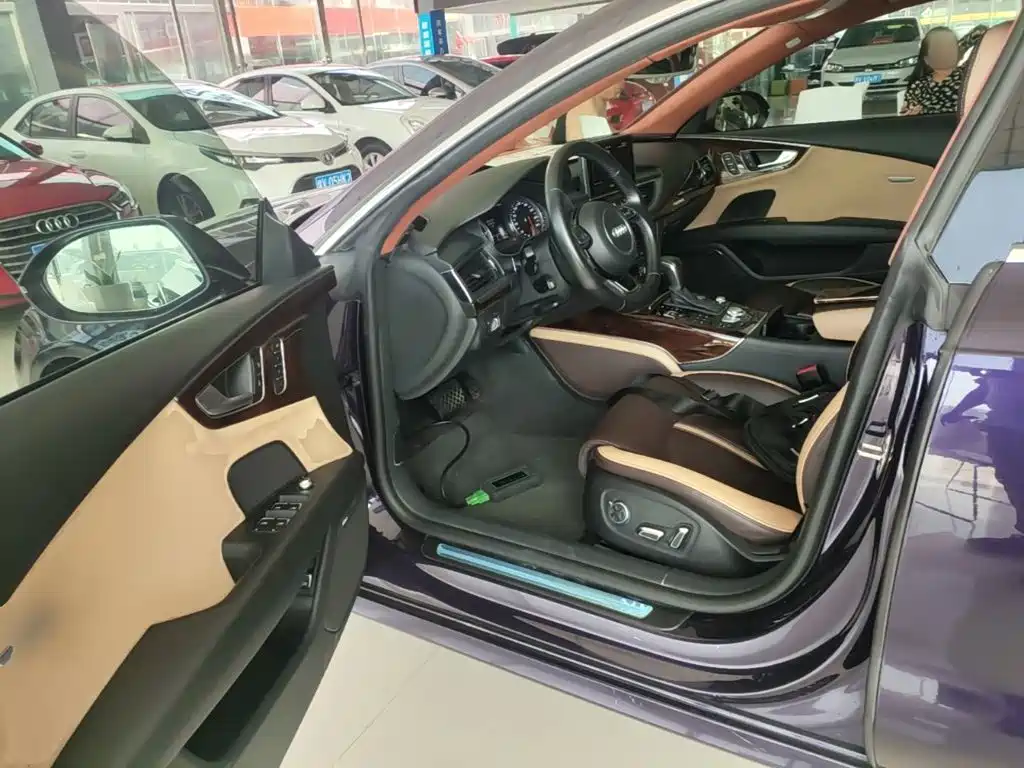 Фото 16 - Audi A7