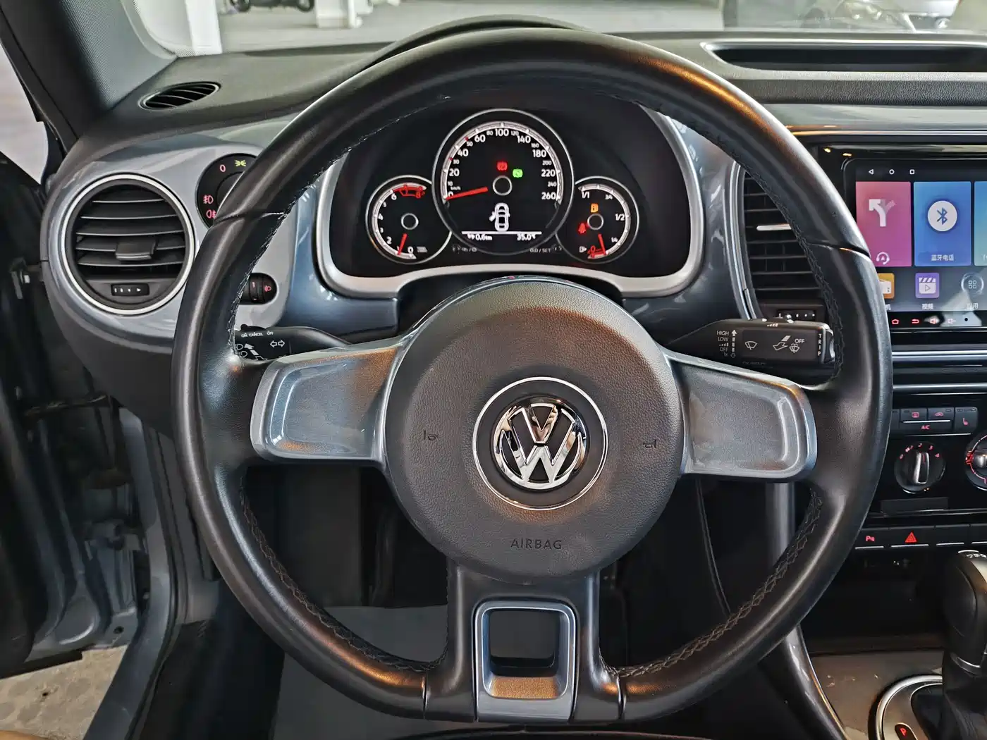 Volkswagen Beetle 2019 2018 180TSI Trend Joy Edition