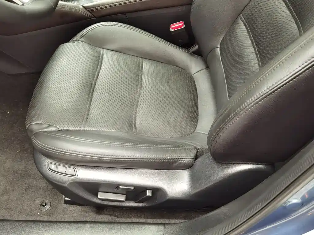 Фото 20 - Mazda Atenza