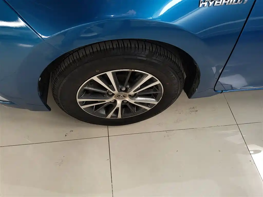 Toyota Levin 2016 Hybrid 1.8H GS E-CVT Elite Sunroof фото 23