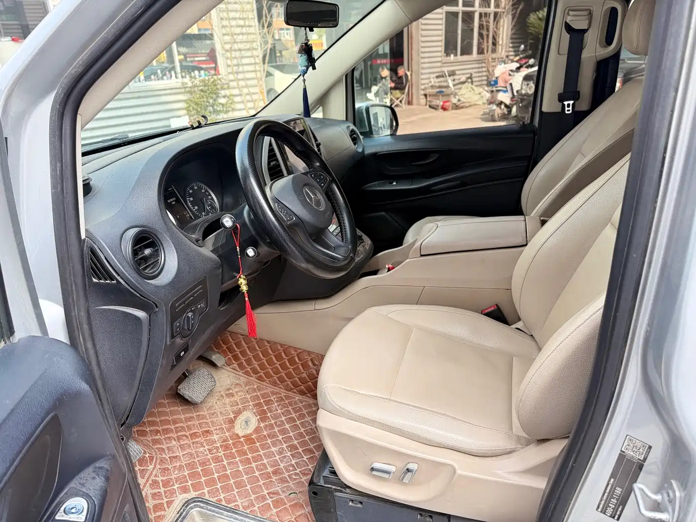 Mercedes-Benz Vito 2018 2.0T Business Edition China VI фото 9