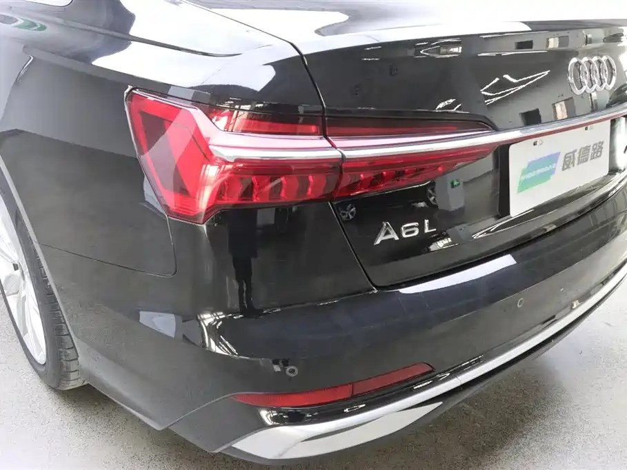 Audi A6L 2023 45 TFSI Premium Selection Dynamic фото 34