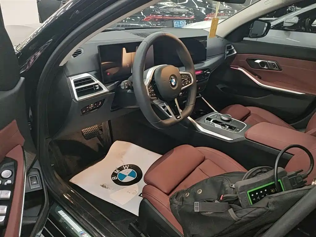 BMW 3 Series 2025 325Li M Sport Package фото 16