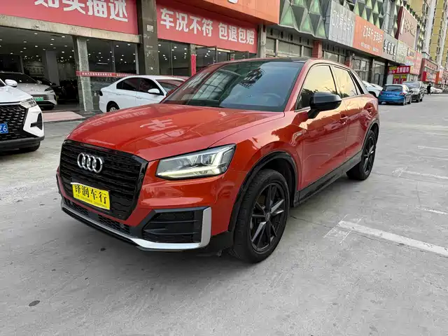 Audi Q2L 2020