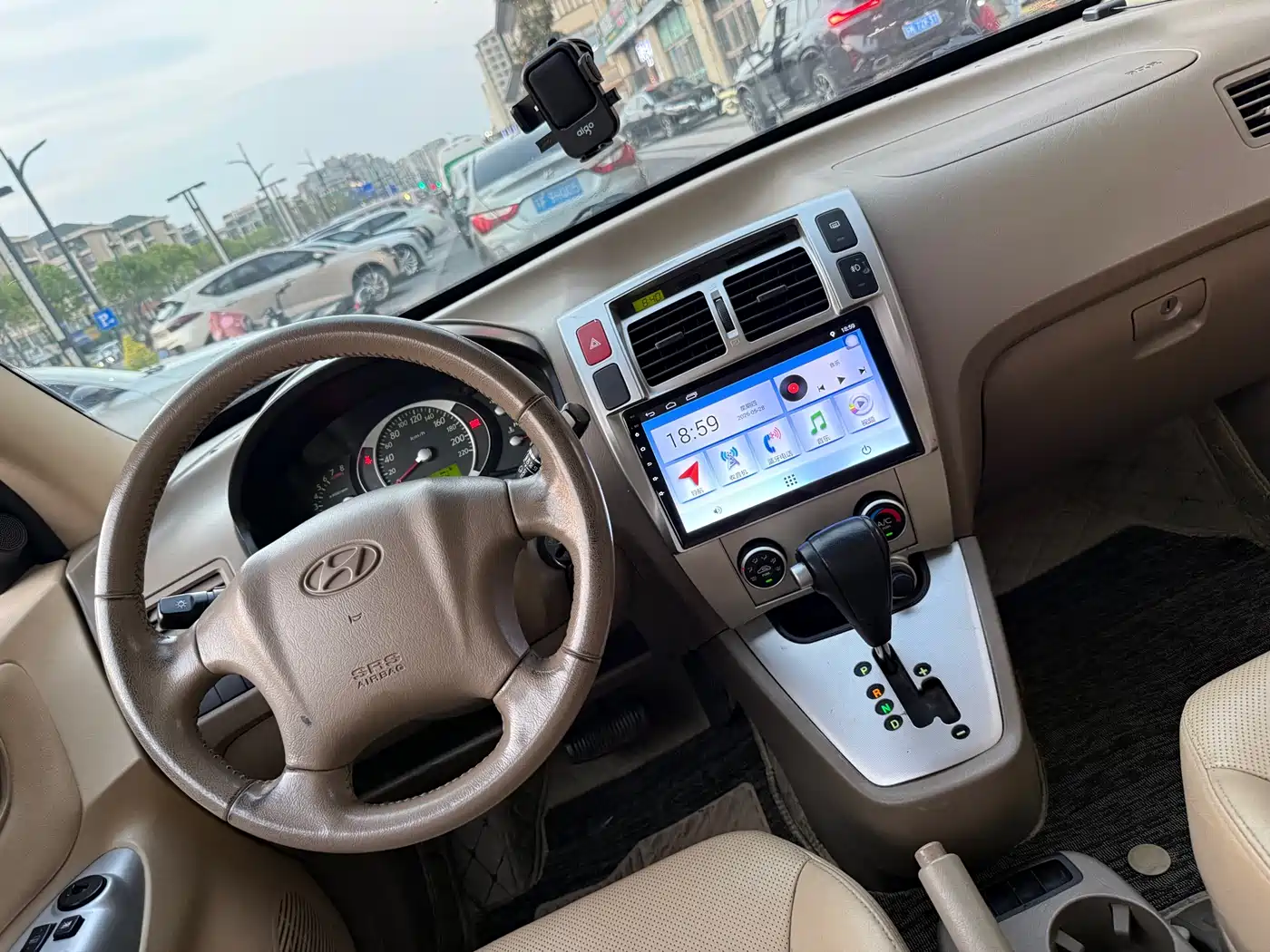 Hyundai Tucson 2009 2.0L Automatic 2WD Sunroof фото 7