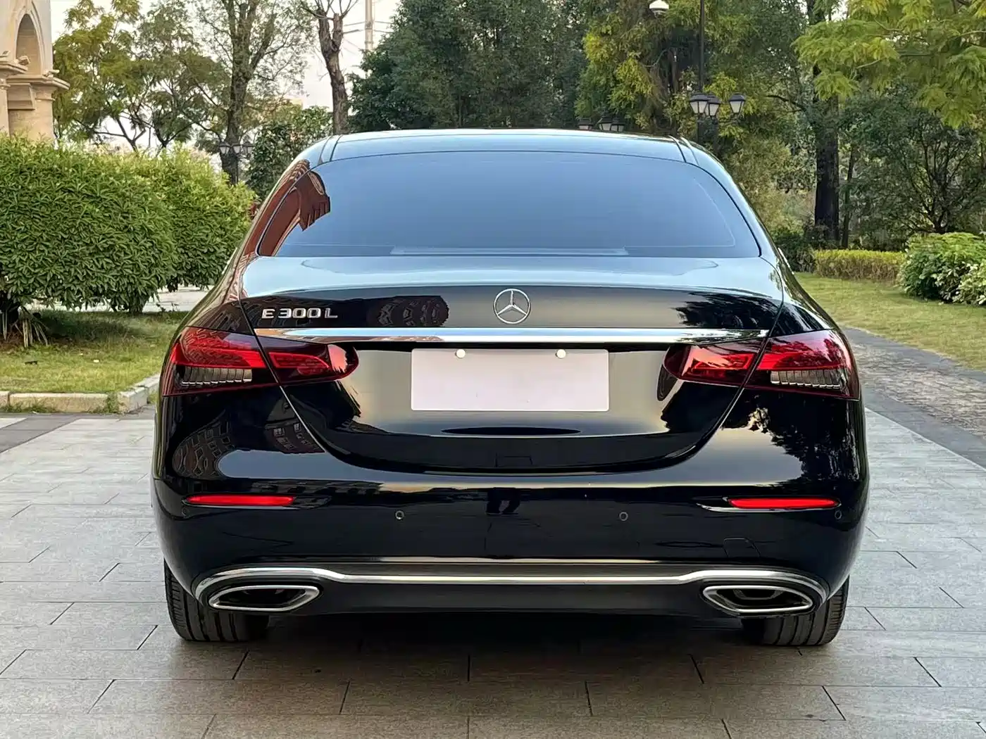 E CLASS