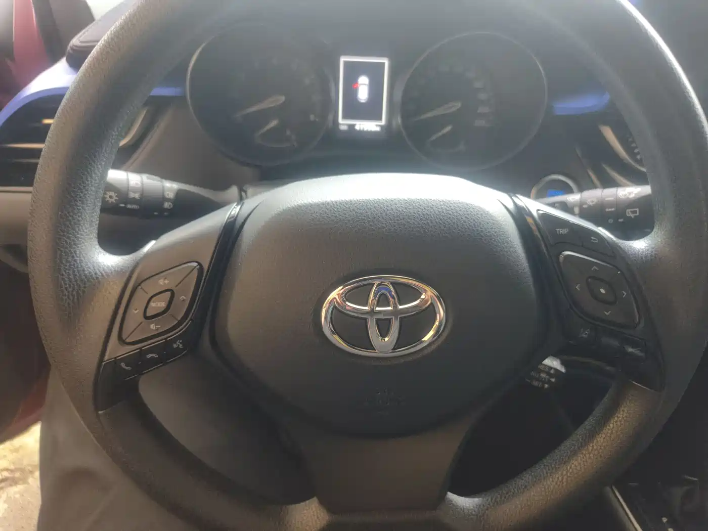 Toyota C-HR 2020 Model 2.0L Leading фото 6
