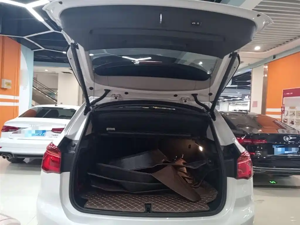 BMW X1 2016 sDrive20Li Luxury Model фото 19