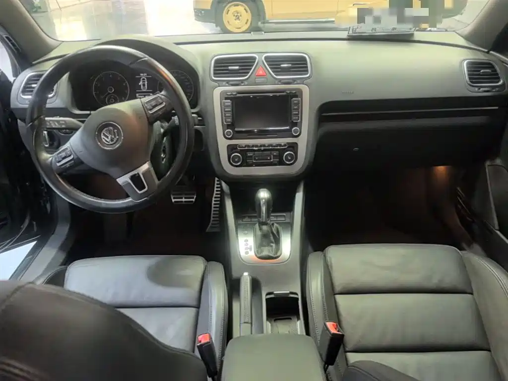 Volkswagen Eos 2011 Model 2.0TSI фото 10