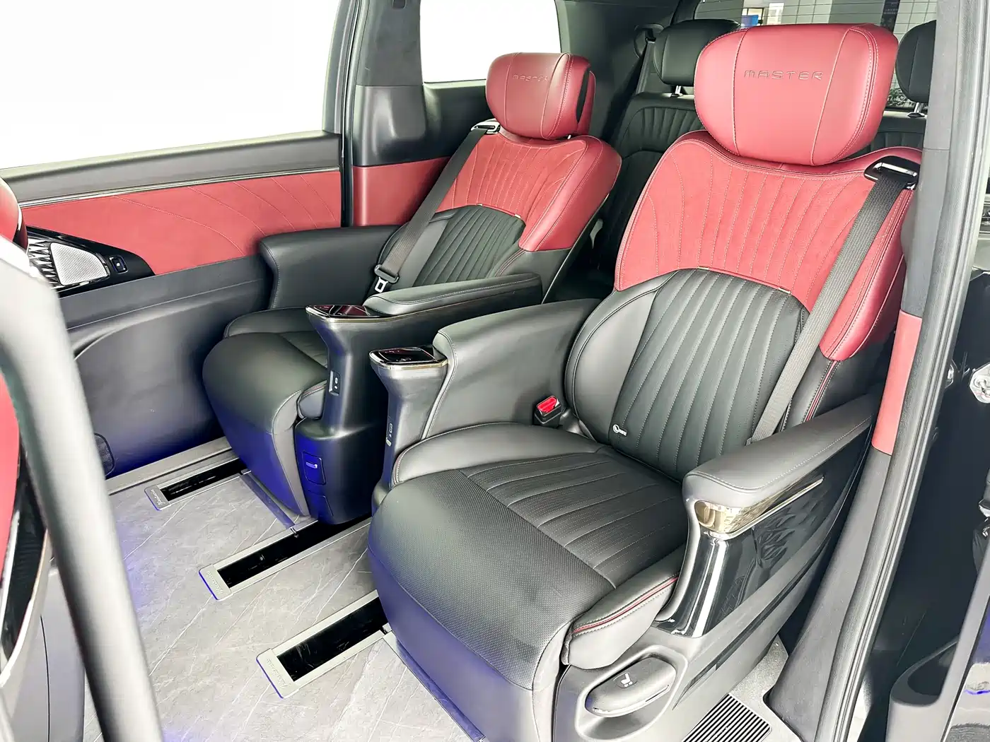 GAC Trumpchi Trumpchi M8 2023 Model Master Series 400T Ultimate Edition фото 9