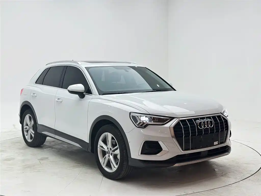 Audi Q3 2021 35 TFSI Fashion Elegance фото 3