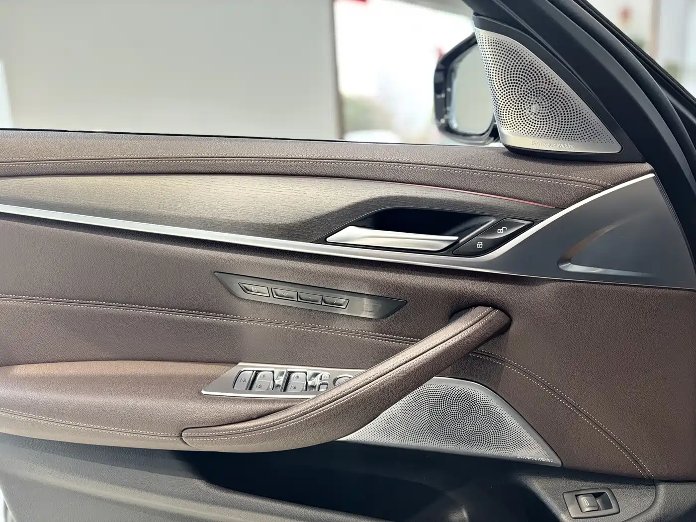 BMW 5 Series 2022 Model Third Facelift 530Li Premium M Sport Package фото 11