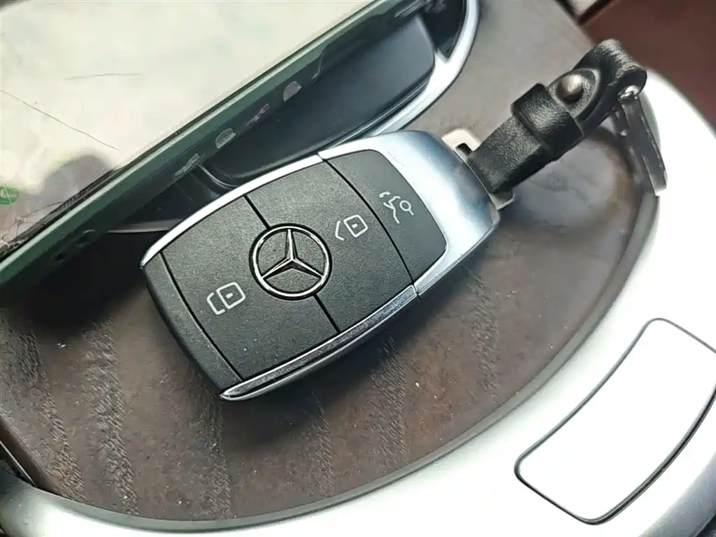 Mercedes-Benz GLC 2022 Facelift GLC 300 L 4MATIC Dynamic Collector's Edition фото 9