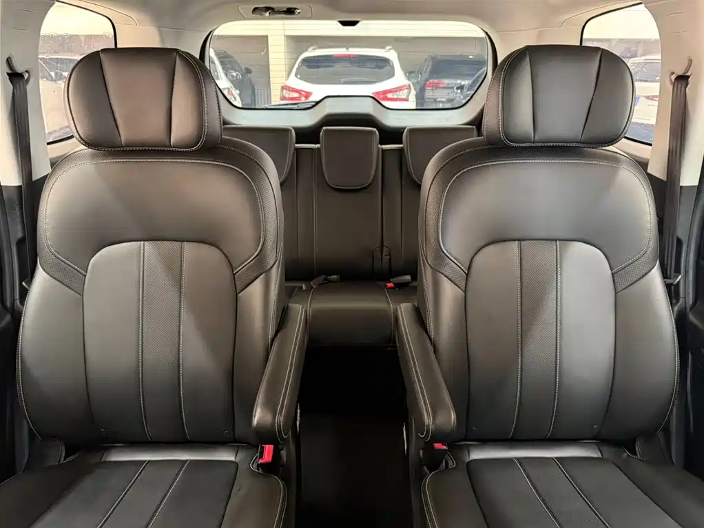 GAC Trumpchi Trumpchi M6 2021 270T DCT Luxury Edition (7-Seater) фото 21