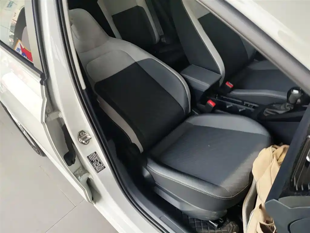 Volkswagen Lavida 2025 New Edge 1.5L Outstanding New Ease фото 25