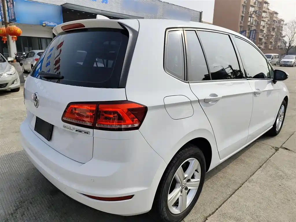 Volkswagen Golf Sportsvan 2018 1.6L Automatic Comfort фото 7