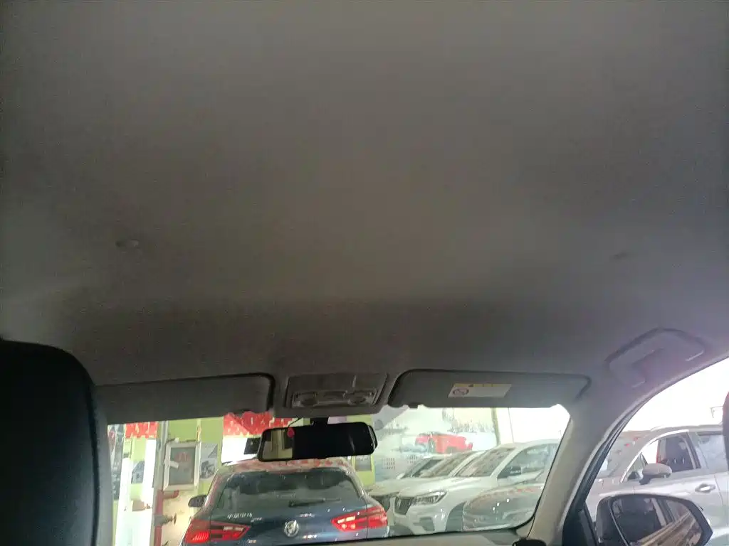 Toyota RAV4 Rongfang 2013 2.0L CVT 2WD Urban фото 17