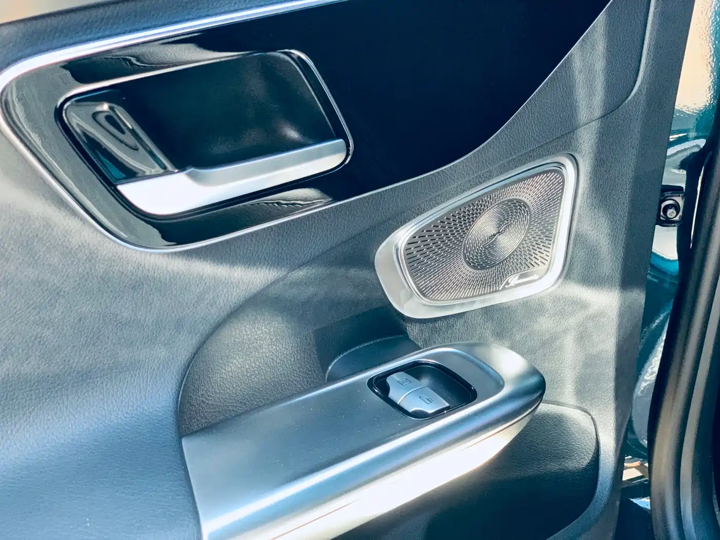 Mercedes-Benz C-Class 2023 Facelift C 260 L Sport Edition фото 18