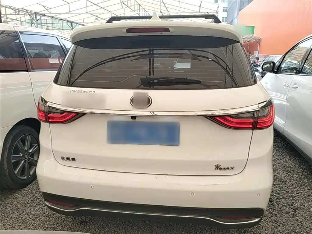 BYD Song MAX 2018 1.5T Auto Smart Connected Elite 6-Seater фото 6