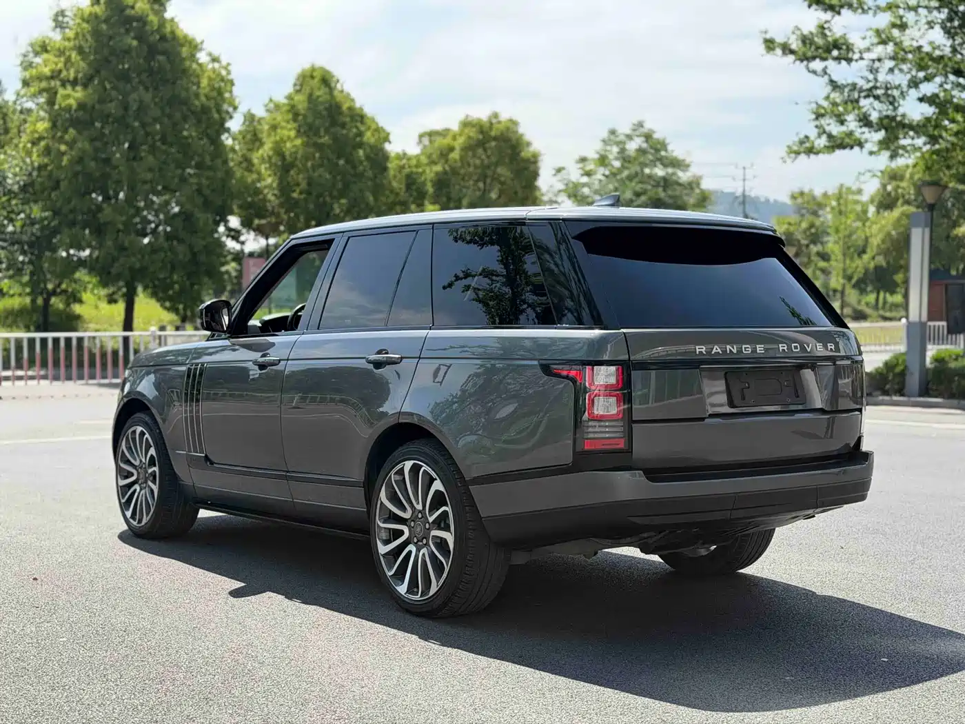 Land Rover Range Rover 2017 3.0 SC V6 Vogue фото 17