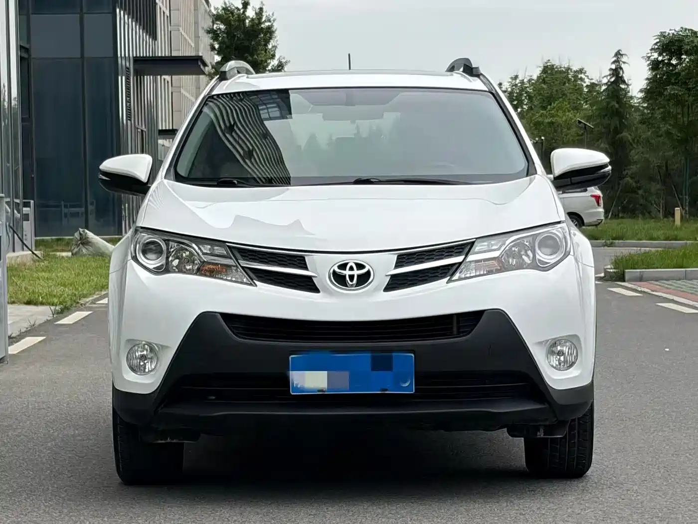 Toyota RAV4 Rongfang 2013 2.0L CVT 4WD Pioneer фото 2