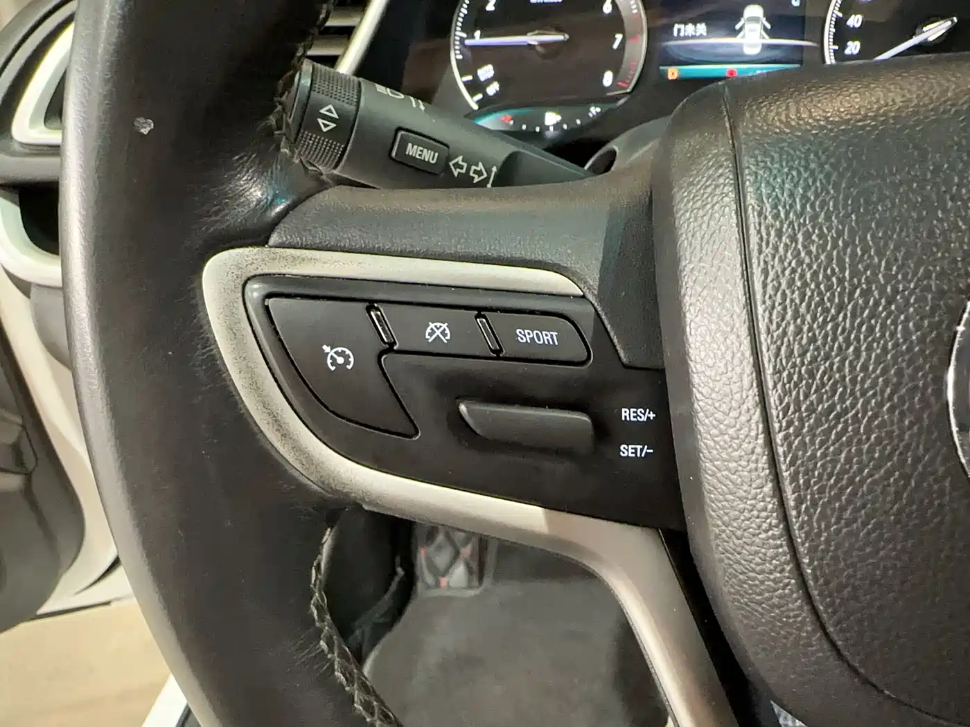Buick Excelle 2019 18T Auto Connected Elite China VI фото 14