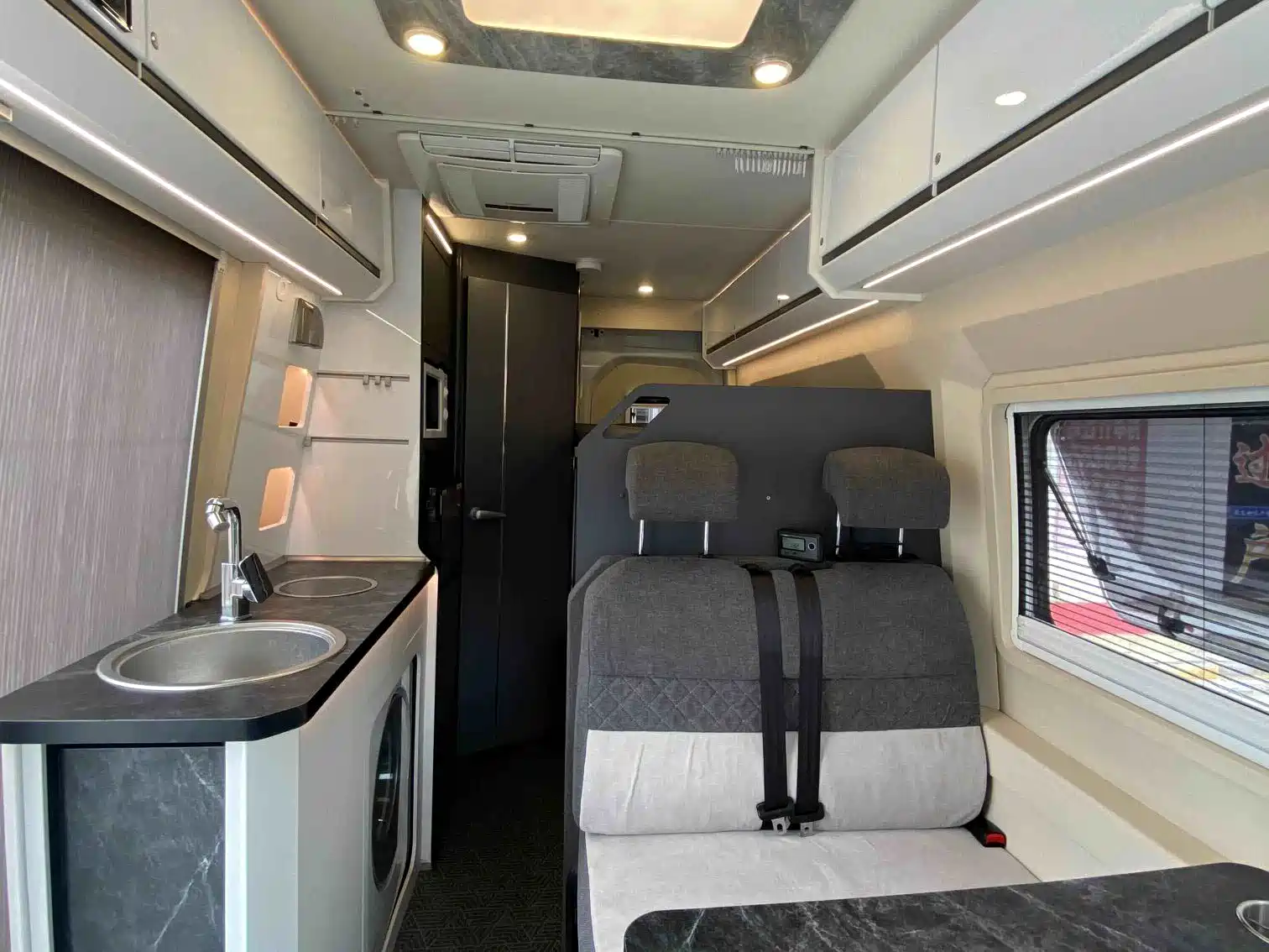 Фото 5 - Maxus MAXUS V90 RV