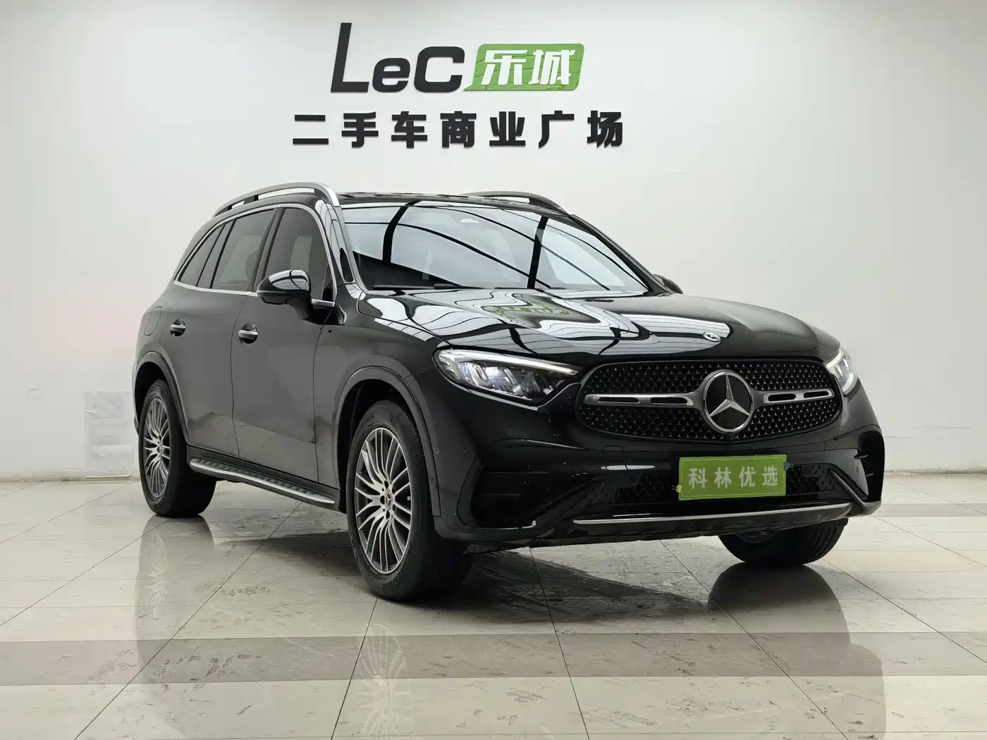 MERCEDES-BENZ GLC