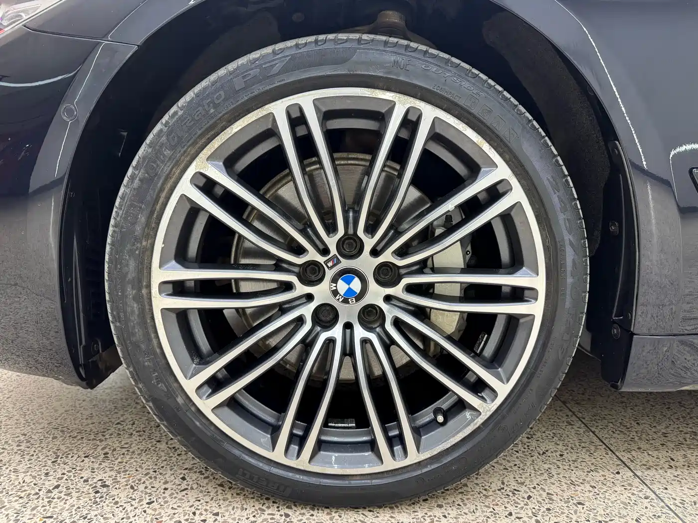 BMW 5 Series 2018 530Li Leading M Sport Package фото 8