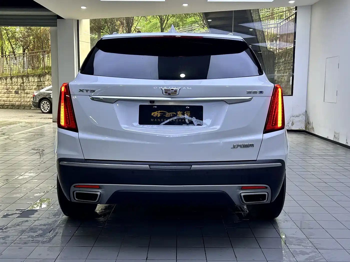 Cadillac XT5 2022 2.0T 2WD Luxury фото 11