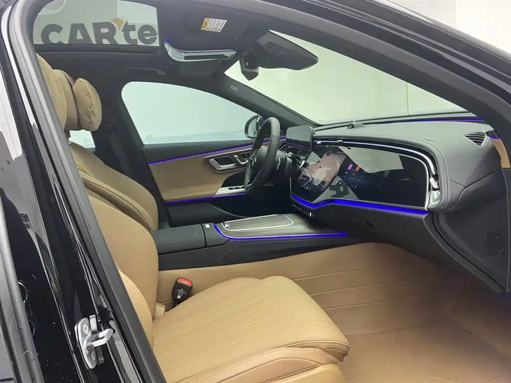 Mercedes-Benz E-Class 2026 E 300 L Luxury фото 18