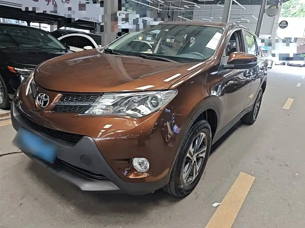Toyota RAV4 Rongfang 2015 2.0L CVT 2WD Trend Edition