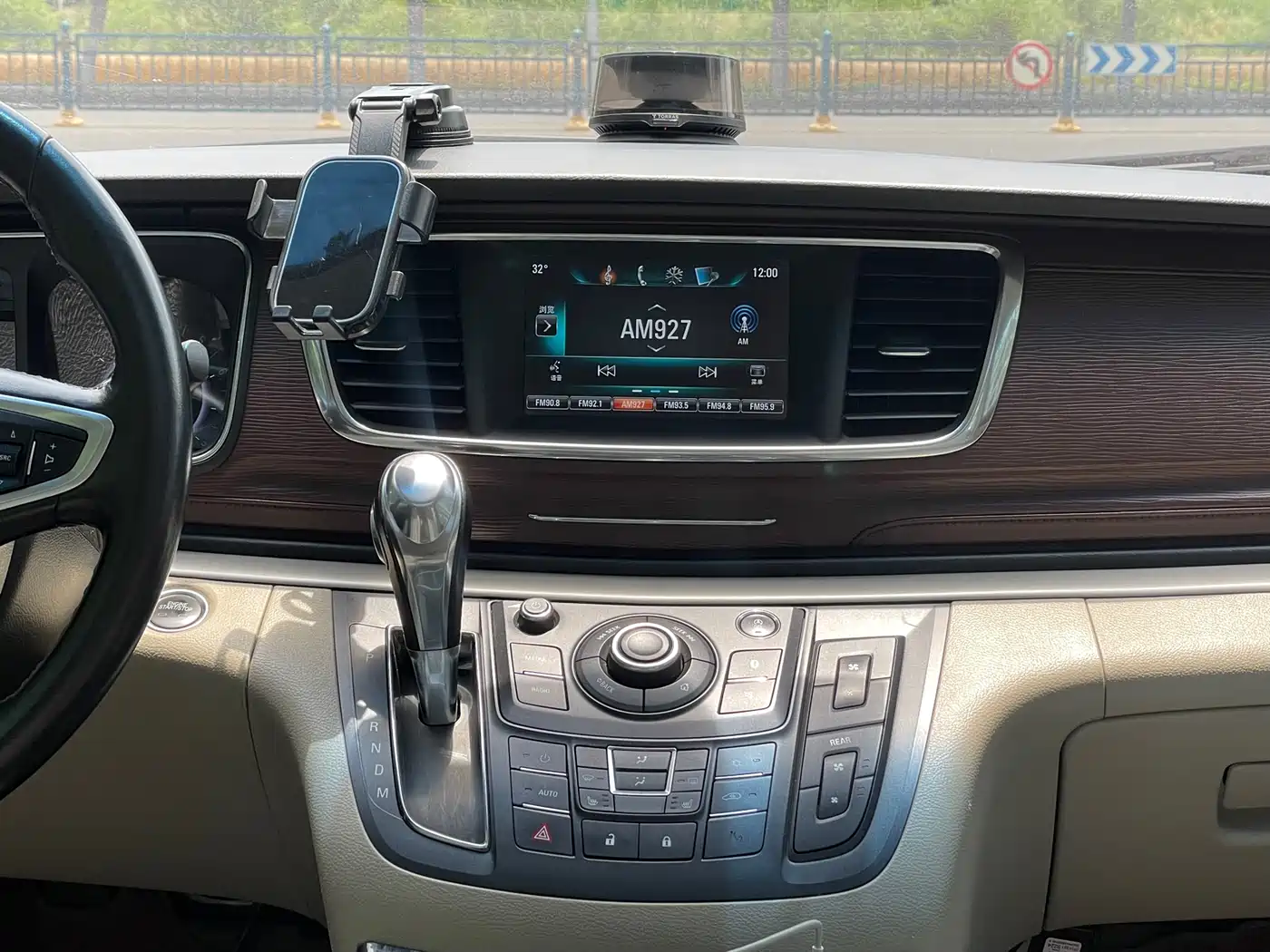 Buick GL8 2017 25S Premium Model China V фото 9