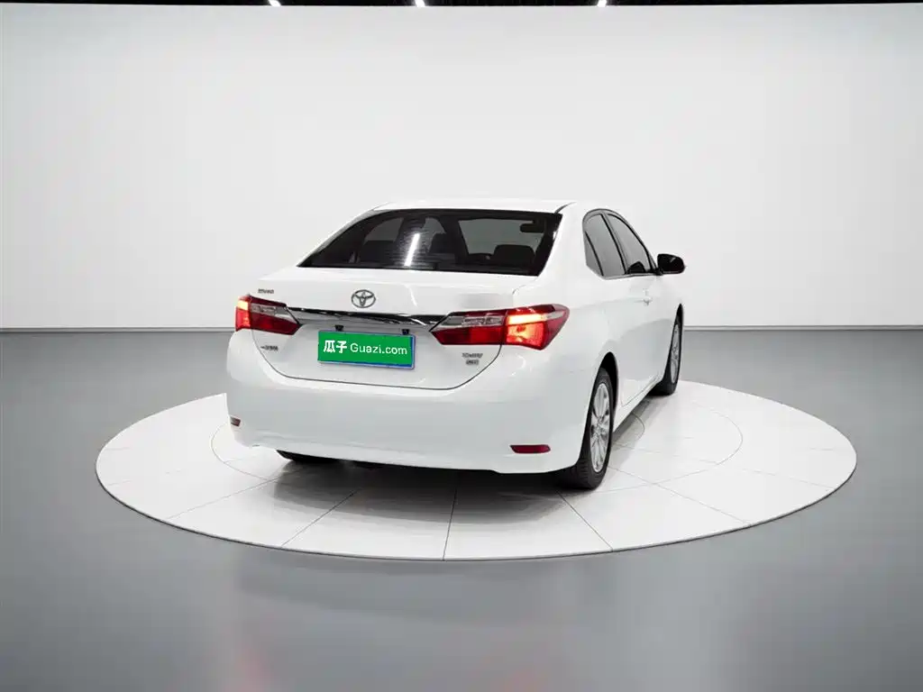 Toyota Corolla 2017 Facelift 1.2T S-CVT GL фото 4