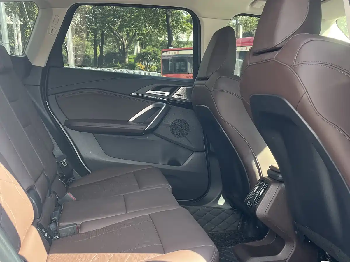 BMW X1 2024 sDrive25Li X Design Package фото 20