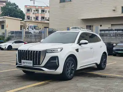 Hongqi HS5