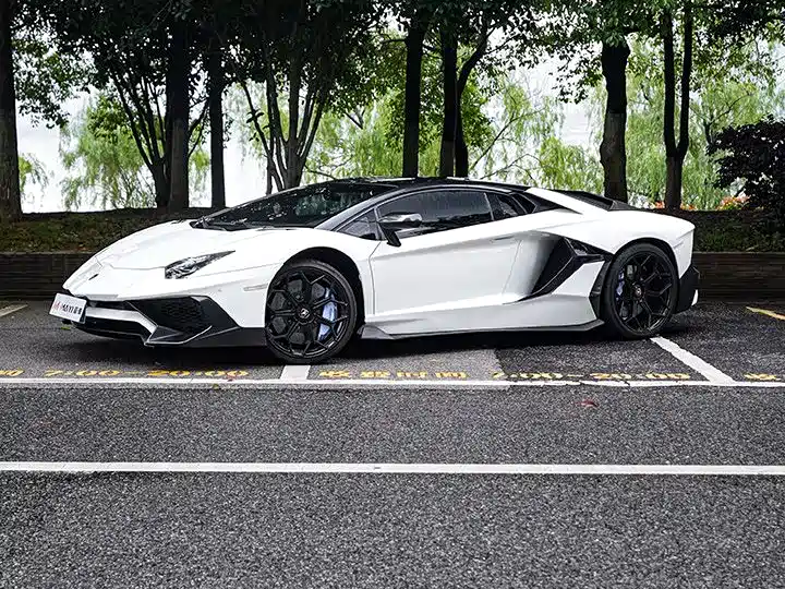 Lamborghini Aventador 2011 LP 700-4