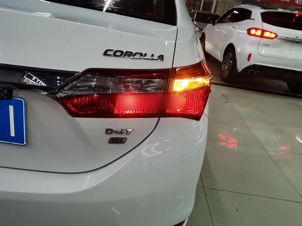 Toyota Corolla 2017 Facelift 1.2T S-CVT GL фото 24