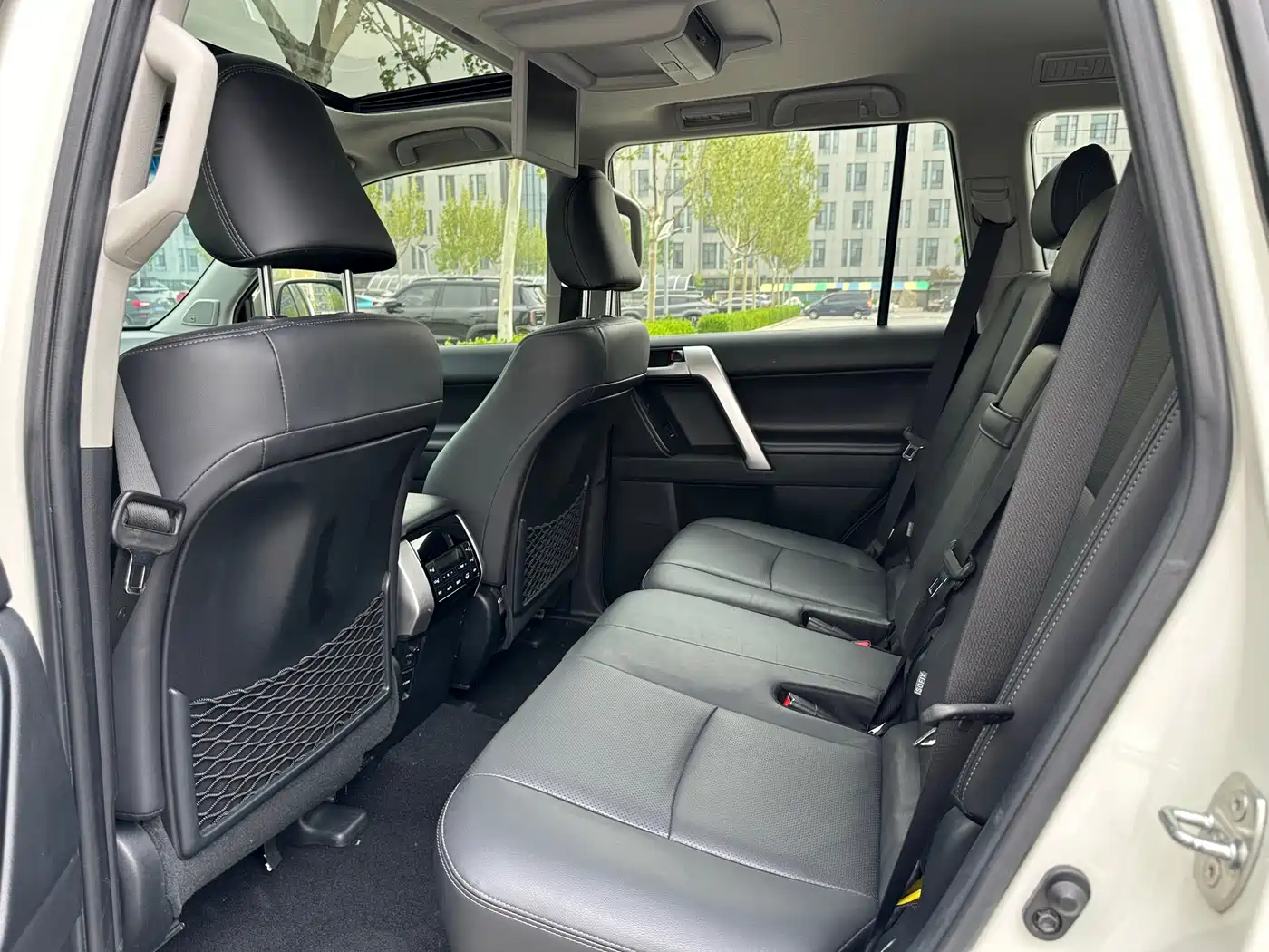 Toyota Prado 2018 3.5L Automatic TX-L NAVI Rear-mounted Spare Tire фото 7