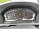 صورة 12 - Volvo S60