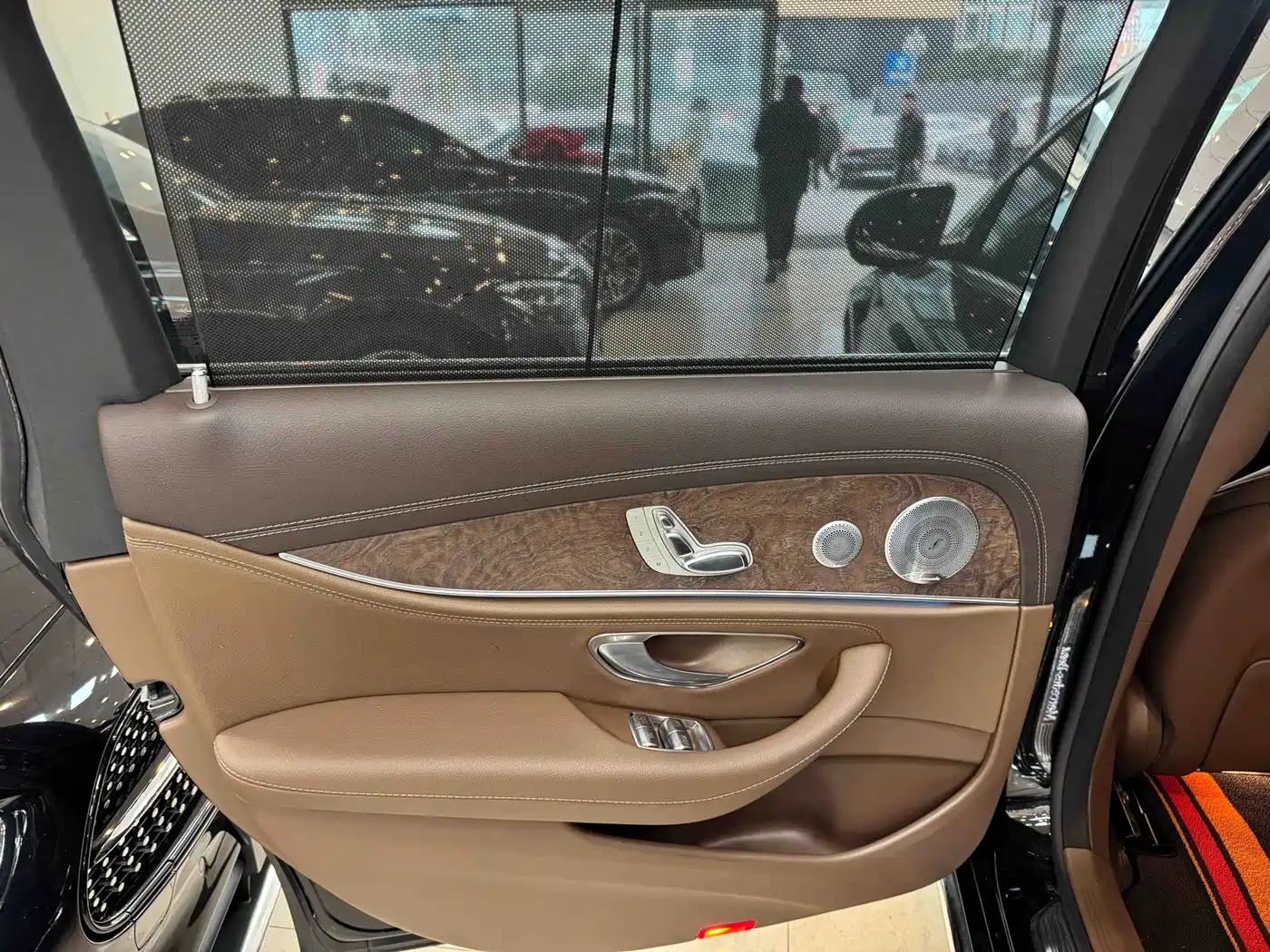 Mercedes-Benz E-Class 2021 E 300 L Luxury фото 11
