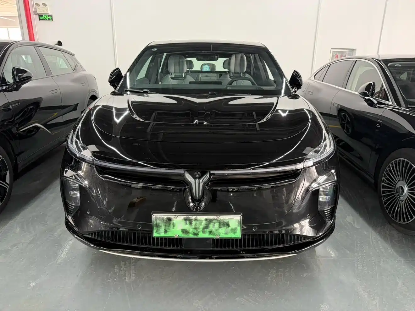 Voyah Auto Voyah Zhiyin 2024 Long Range Super Charging Edition фото 2